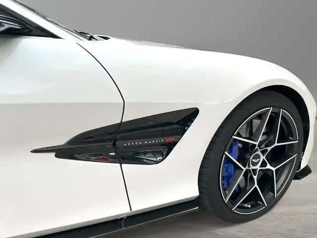 Aston Martin Vanquish