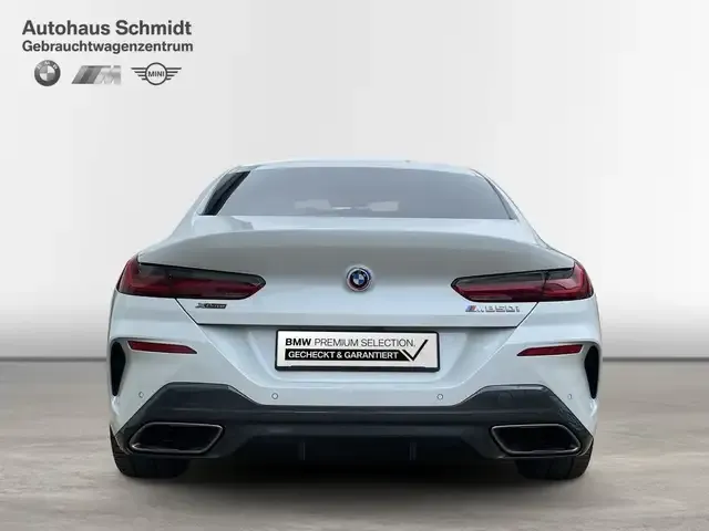 BMW M850