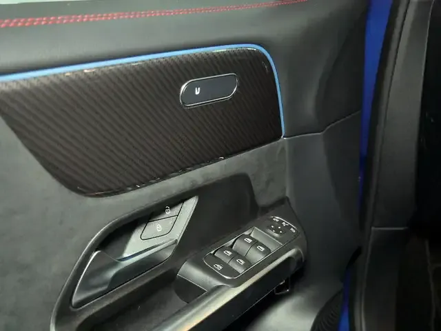 Mercedes-Benz GLB 250