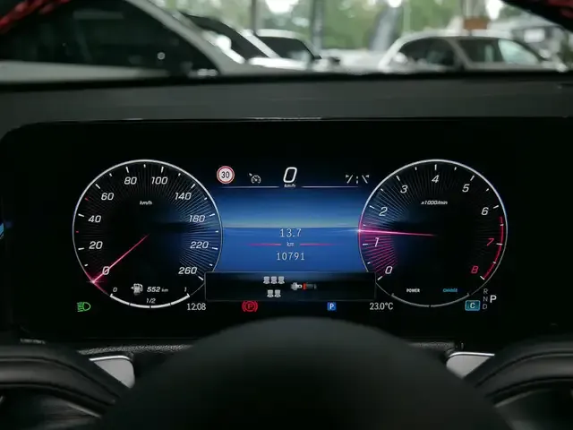 Mercedes-Benz GLB 250
