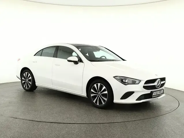 Mercedes-Benz CLA 180