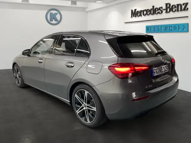 Mercedes-Benz A 180