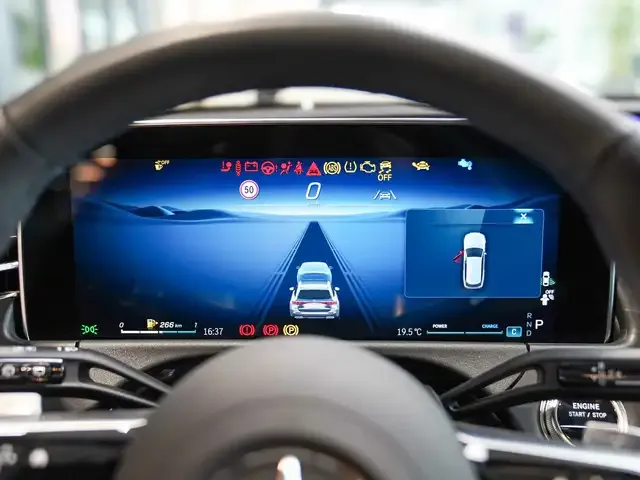 Mercedes-Benz E 200