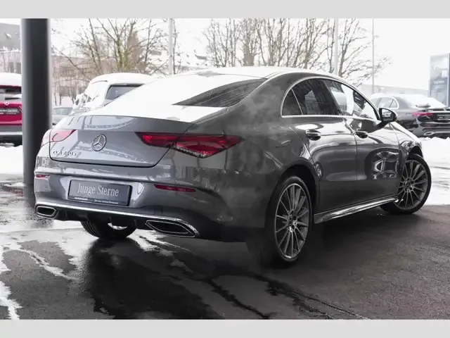 Mercedes-Benz CLA 250