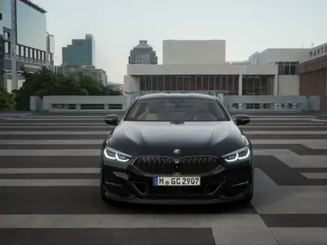 BMW M850