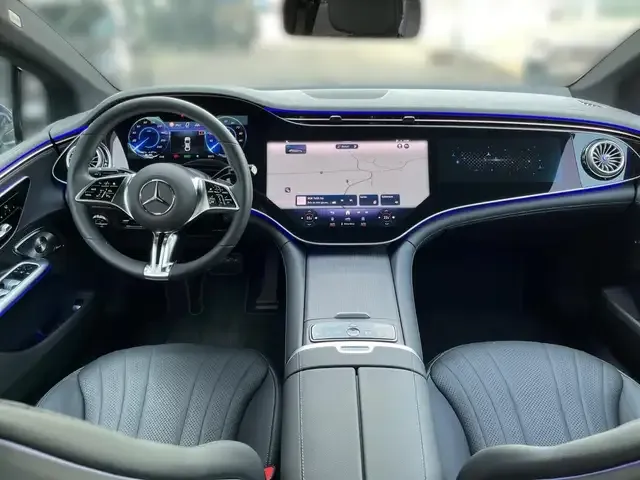Mercedes-Benz EQE 300
