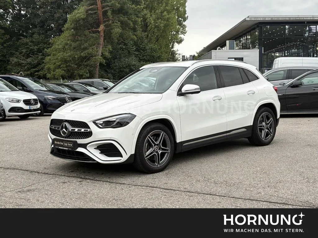 Mercedes-Benz GLA 220