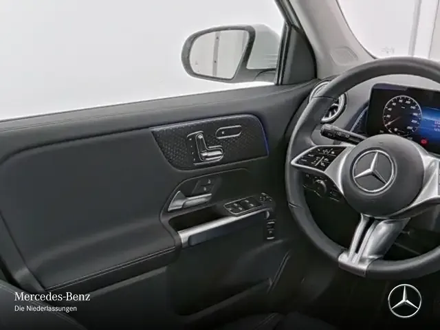 Mercedes-Benz GLB 180