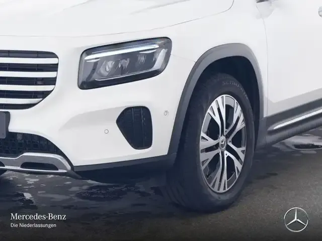 Mercedes-Benz GLB 180