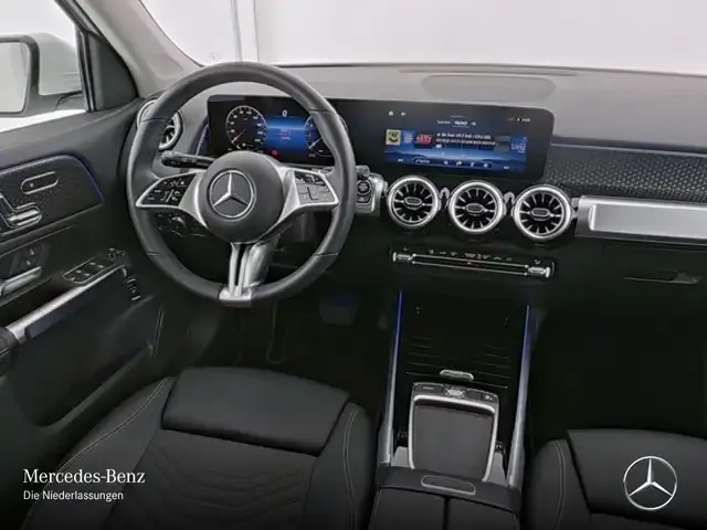 Mercedes-Benz GLB 180