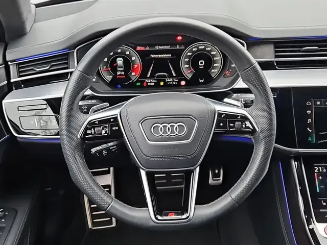Audi S8