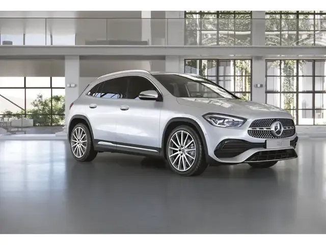Mercedes-Benz GLA 180