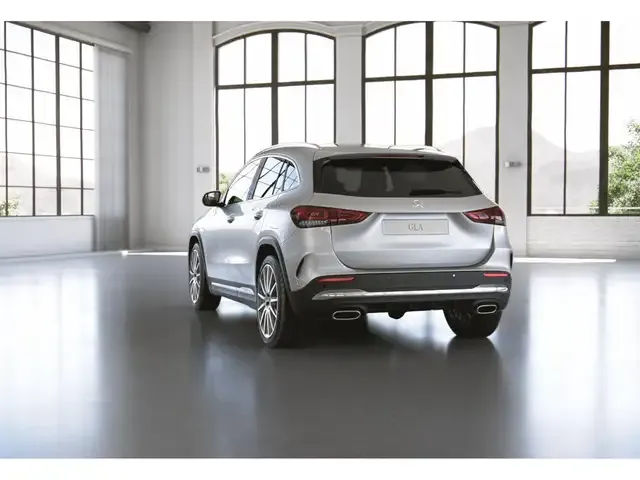 Mercedes-Benz GLA 180