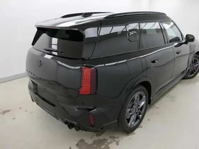 MINI John Cooper Works Countryman