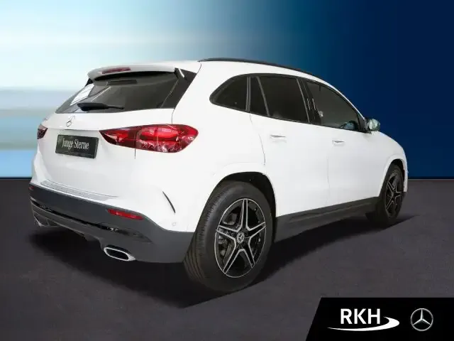 Mercedes-Benz GLA 200