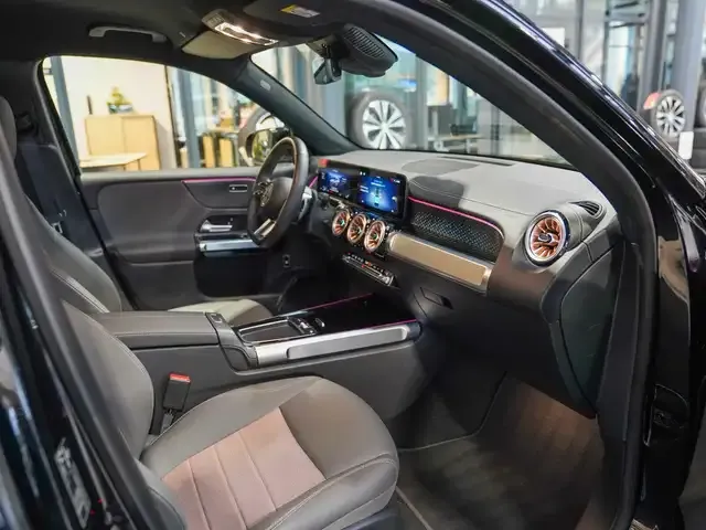 Mercedes-Benz EQB 350