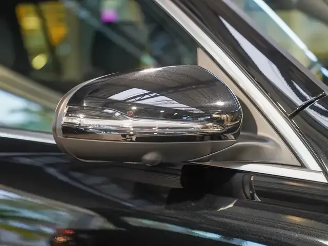 Mercedes-Benz EQB 350