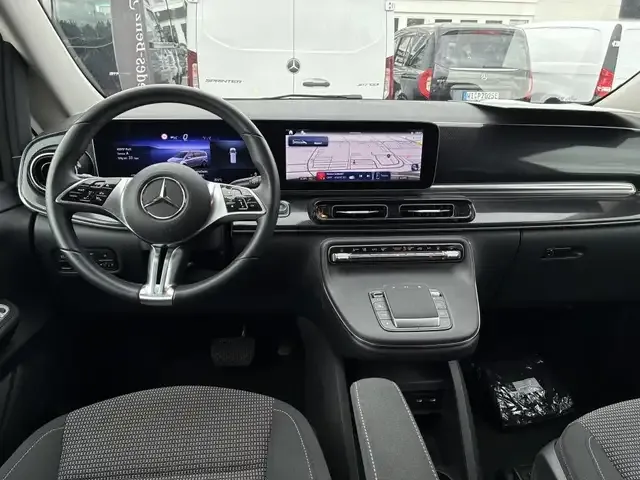 Mercedes-Benz EQV 300