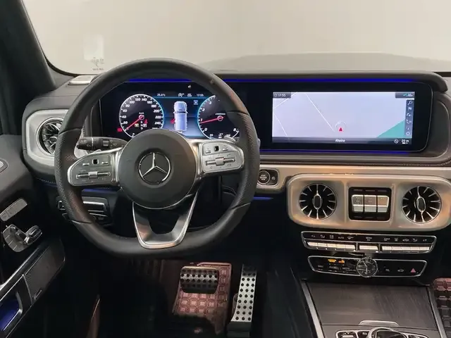 Mercedes-Benz G 500