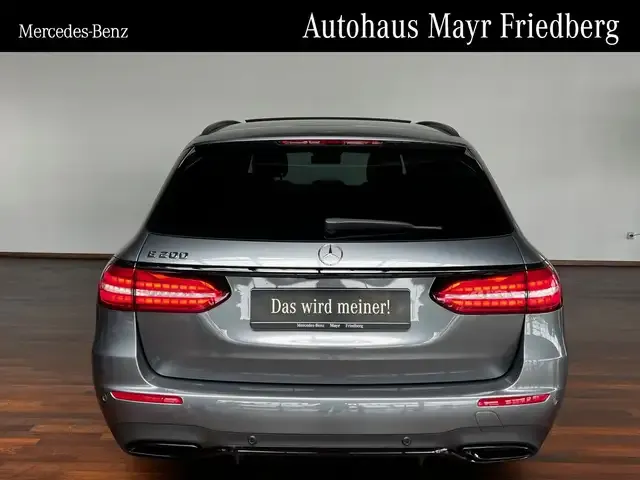 Mercedes-Benz E 200