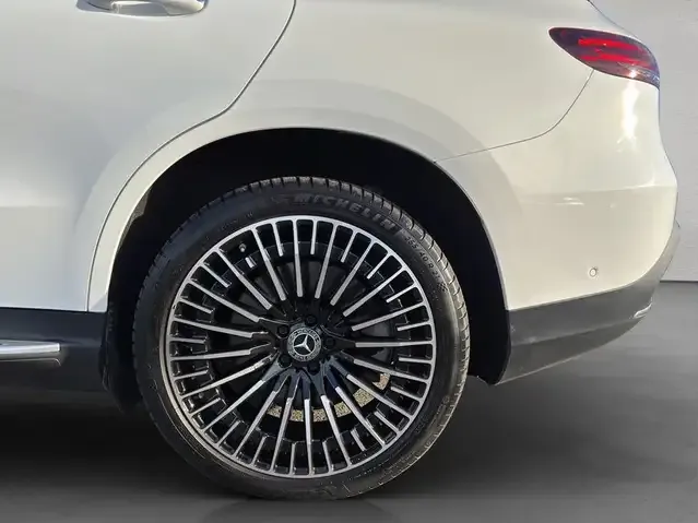 Mercedes-Benz EQC 400