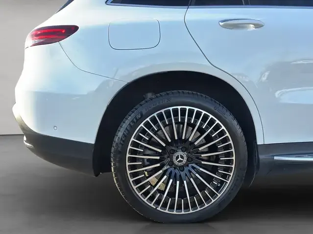 Mercedes-Benz EQC 400