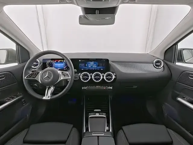 Mercedes-Benz B 220