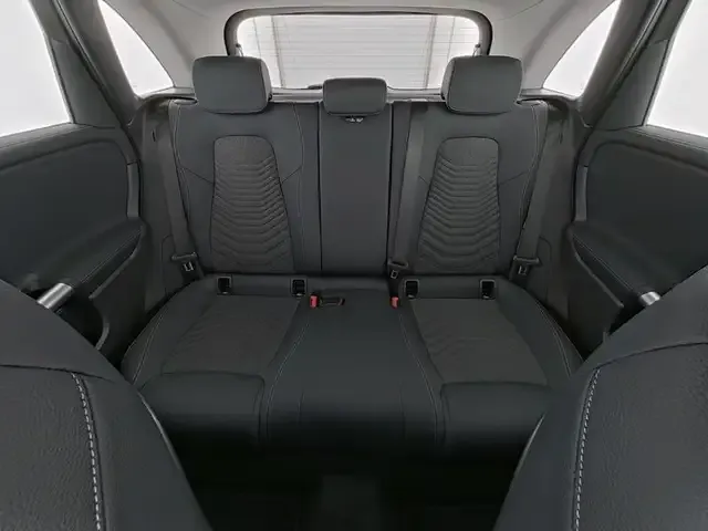 Mercedes-Benz B 220