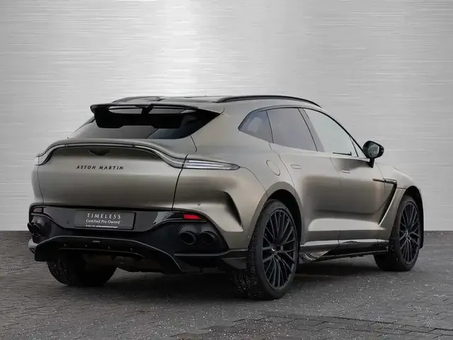 Aston Martin DBX