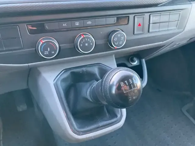 Volkswagen T6.1 Transporter