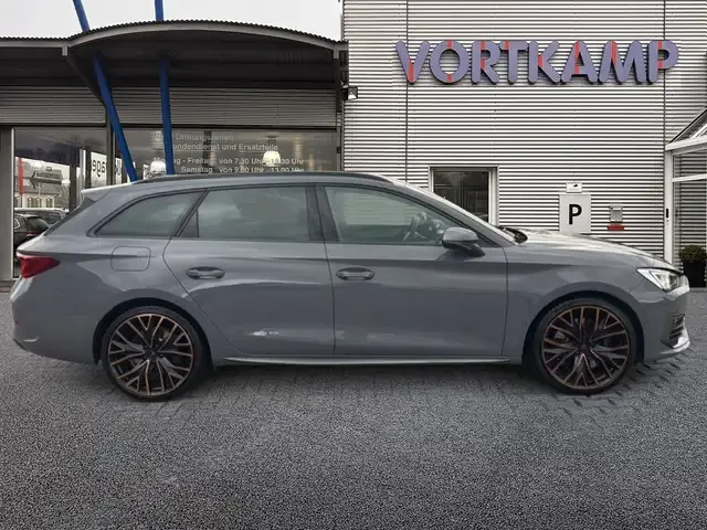 CUPRA Leon