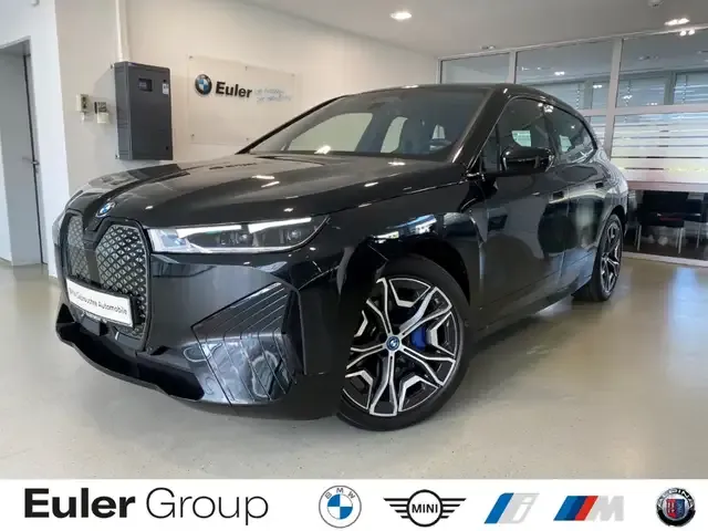 BMW iX