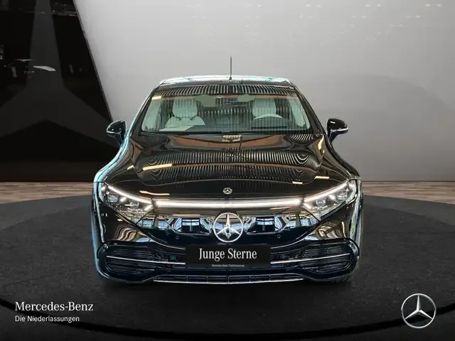 Mercedes-Benz EQS