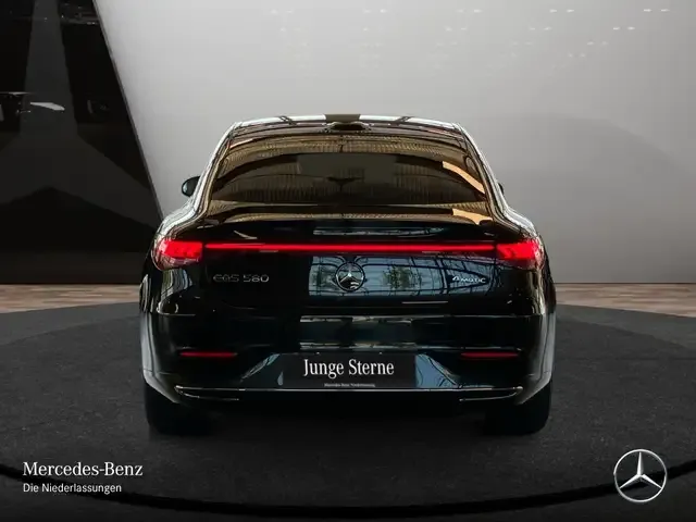 Mercedes-Benz EQS