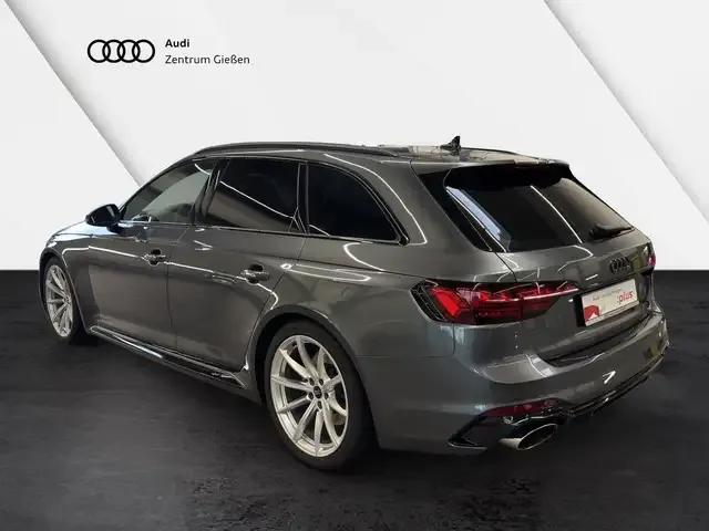 Audi RS4