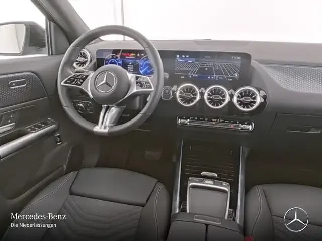 Mercedes-Benz EQA 300