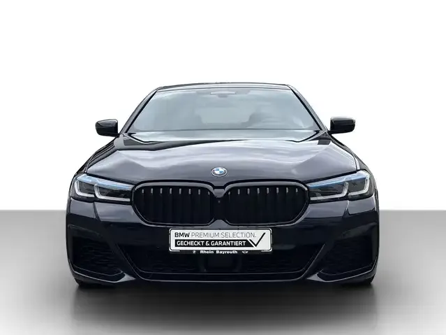 BMW M550