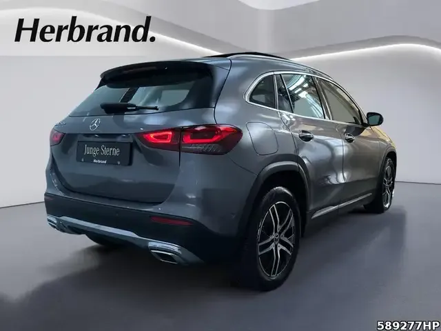Mercedes-Benz GLA 250