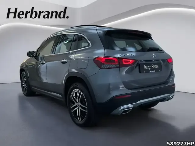 Mercedes-Benz GLA 250