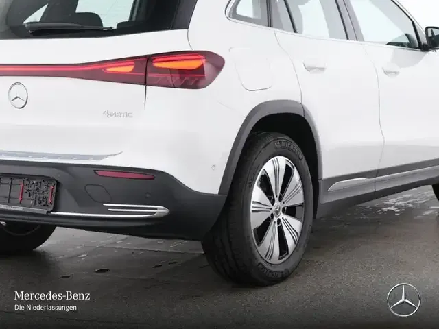 Mercedes-Benz EQA 300