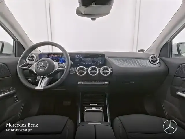 Mercedes-Benz EQA 300