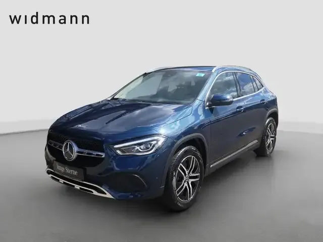 Mercedes-Benz GLA 200
