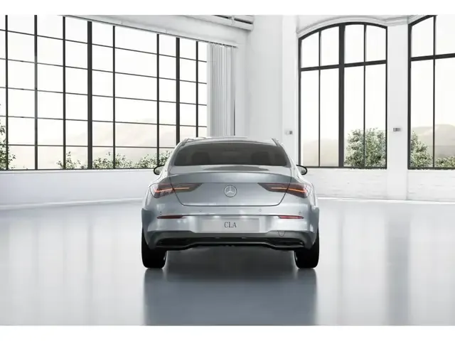 Mercedes-Benz CLA 180