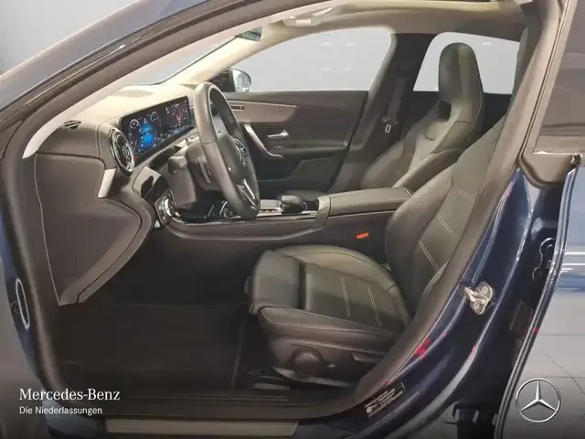 Mercedes-Benz CLA 220