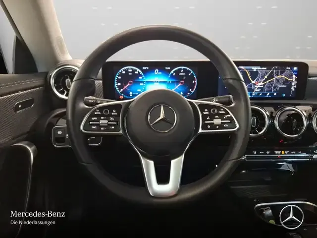 Mercedes-Benz CLA 220