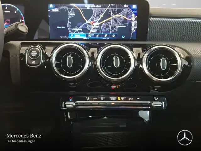Mercedes-Benz CLA 220