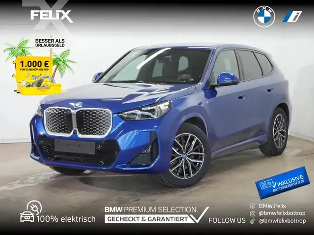 BMW iX1