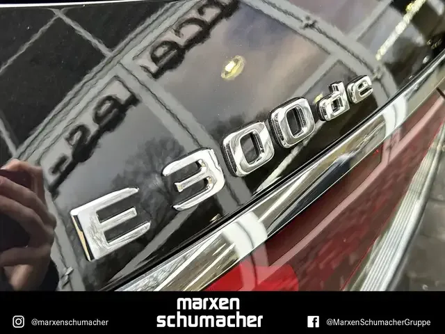 Mercedes-Benz E 300