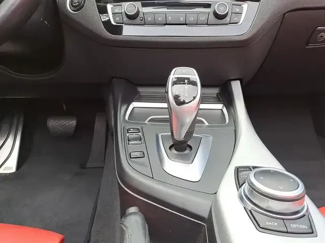 BMW 230