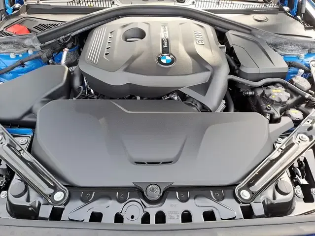 BMW 230
